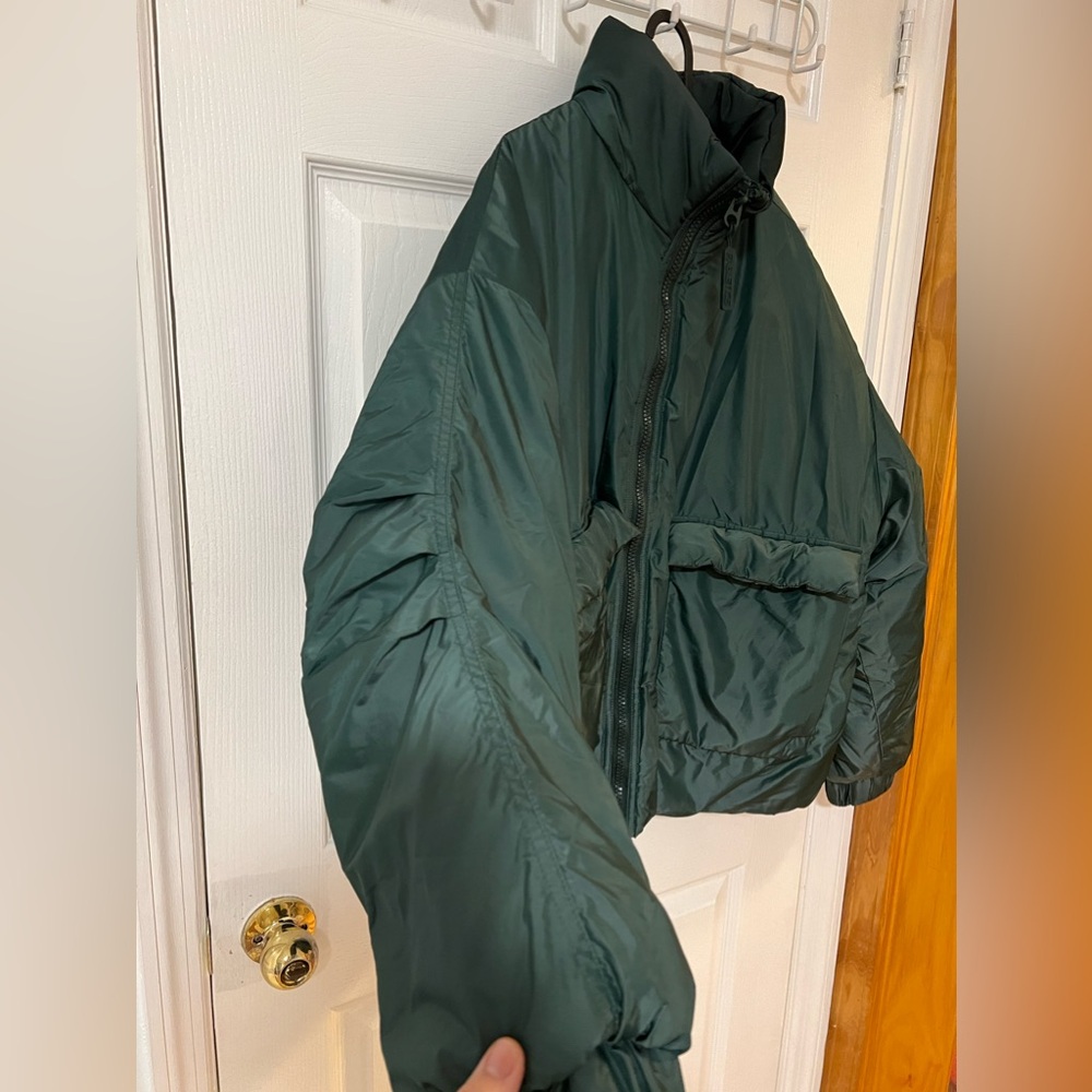 Fabletics puffer jacket - Picture 4 of 6